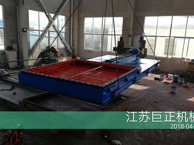 方形擋板門（寬3m）已成型，后期噴漆展示圖