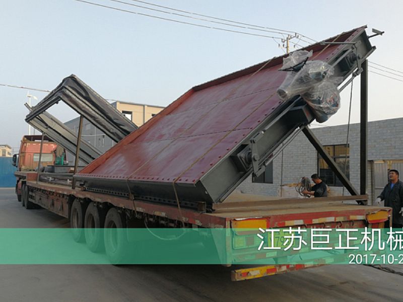 精工制作擋板門(mén)發(fā)貨了，裝車(chē)現(xiàn)場(chǎng)一覽