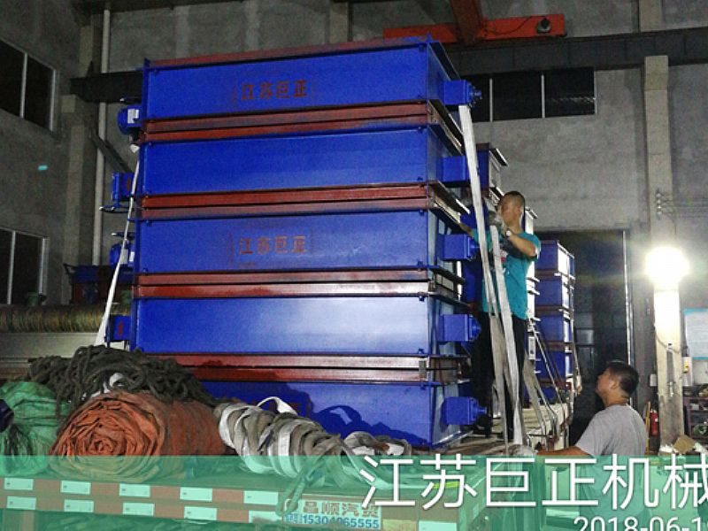 方形擋板門（寬10m）已完工，待發(fā)往預定客戶